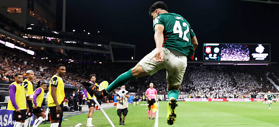 O ENTULHÃO É VERDE. E PELA 7ª VEZ!